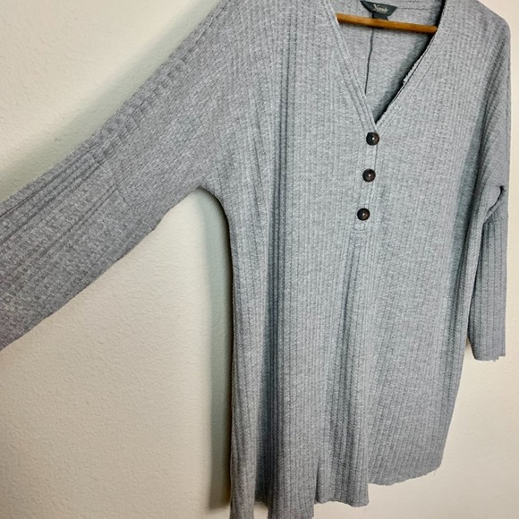 Natural Reflections Long Sleeve Button Up Long Sleeve Waffle Knit Top - Picture 3 of 10